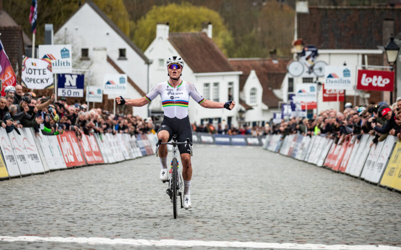 Lotte Kopecky oppermachtig!