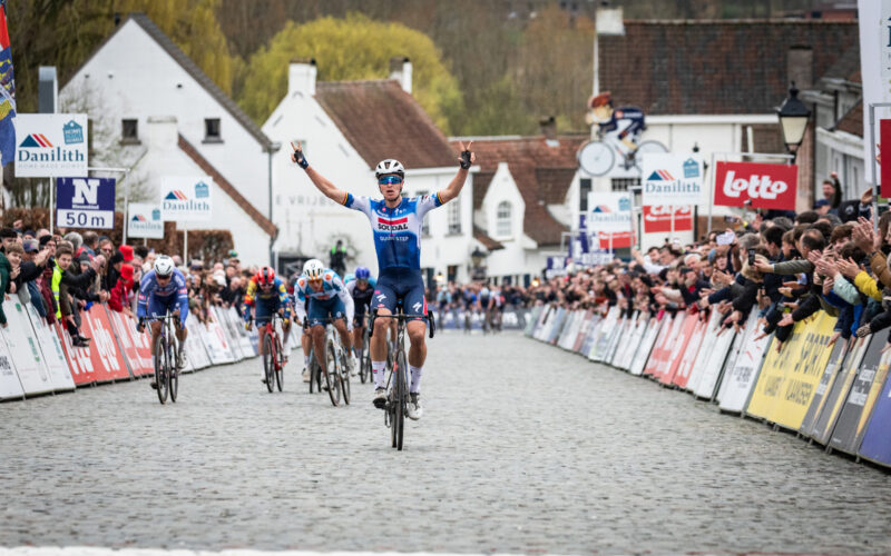 Tim Merlier scoort een hattrick!