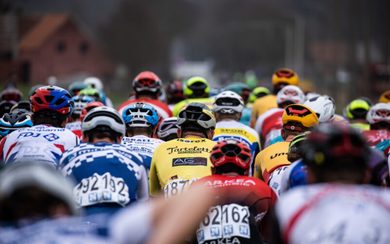 Hoe Nokere bereiken?